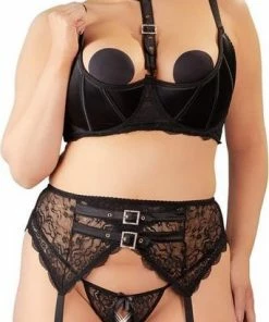 Hete verkoop ❤️ Cottelli Plus Size – Kanten Erotische Jarretel Lingerie Set Met Choker Halternek En Stijlvolle Riemen Open Cups En String – Maat 90E/XL – Zwart ? -Zyba Shop 342x840 1