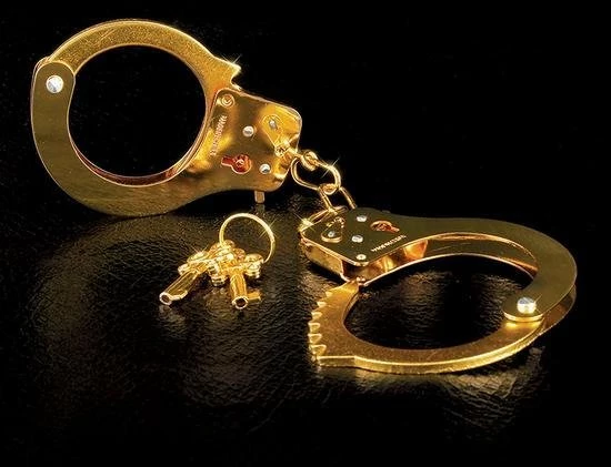 Coupon ✔️ Pipedream Fetish Fantasy Gold Handboeien - Goudkleur ? 3 Coupon ✔️ Pipedream Fetish Fantasy Gold Handboeien - Goudkleur ? - Afbeelding 3