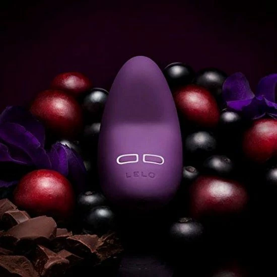 Goedkoop ? LELO LILY 2 Persoonlijke Stimulator Voor Vrouwen Plum, Draadloos Extern Stimulatiesysteem, Waterbestending En Herlaadbaar ⭐ 12 Goedkoop ? LELO LILY 2 Persoonlijke Stimulator Voor Vrouwen Plum, Draadloos Extern Stimulatiesysteem, Waterbestending En Herlaadbaar ⭐ - Afbeelding 12