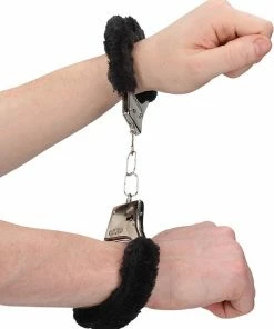 Aanbiedingen ? Shots - Shots ToysSHOTS TOYS Furry Handcuffs - Black ? -Zyba Shop 550x674 1